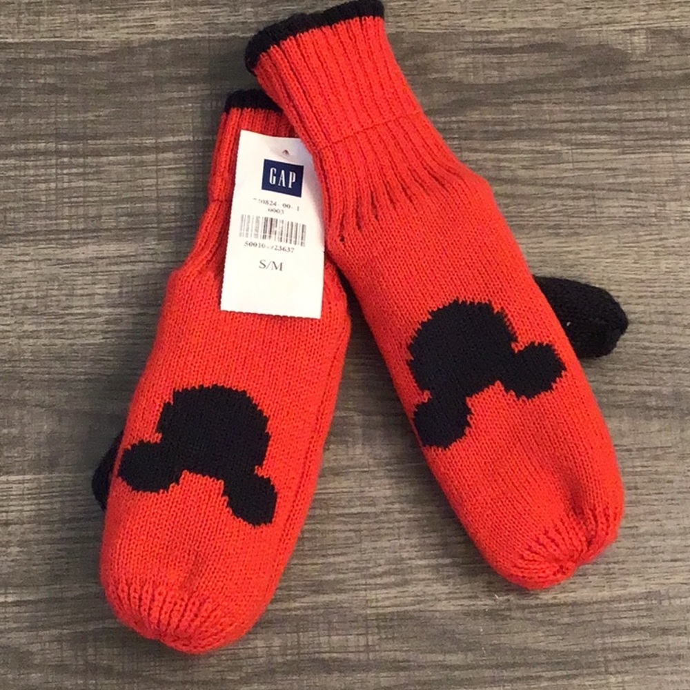 GAP Kids Red and Black Mittens